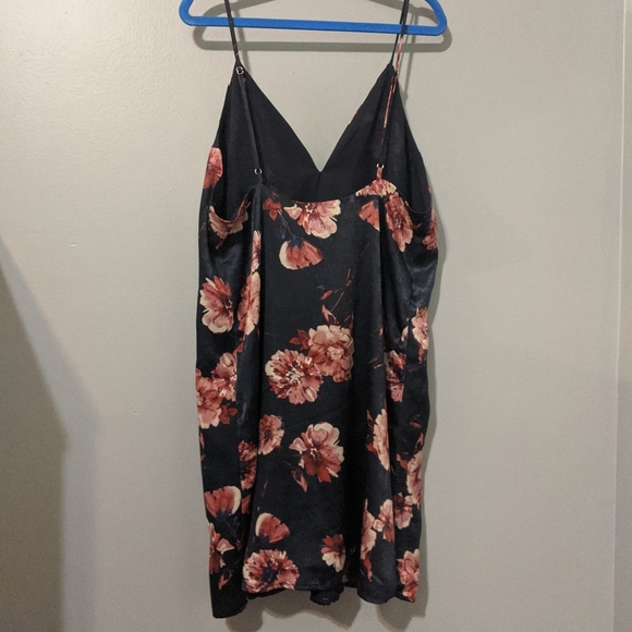 Vintage Satin Floral Dress - Picture 5 of 5